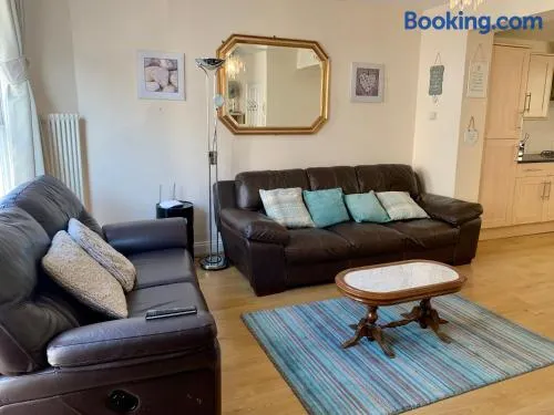 Cozy 2 Bedroom Flat in Brighton and Hove - Image 1