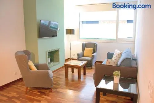 Sweet BCN Three Bedroom Apartment - Image 1