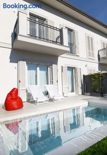 Villa Jade - 4 Bdr and Swimming Pool - Forte dei Marmi - Image 1