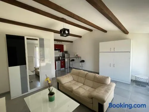 STUDIO 30 m² - Image 1