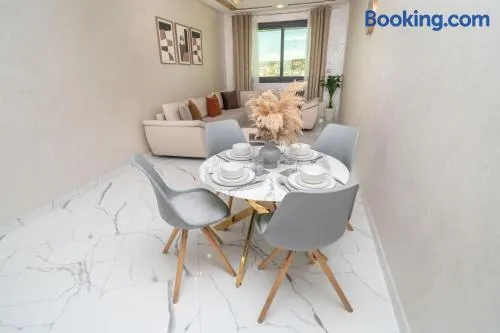 Luxury Abraj YK 120m2 - Image 1