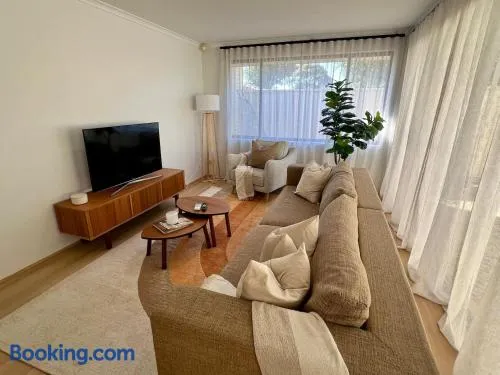 Modern Stay In Armadale - Image 1