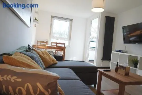 Abbey Road 4 Bed Home - Garden, Parking, Sleeps 11 - Image 1