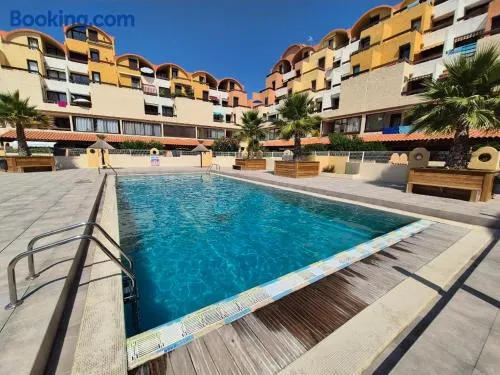 L'Escapade Gruissanaise, appartement 1 chambre, loggia, climatisation, wifi avec piscines de mi-mai à mi-septembre dans résidence - Image 1