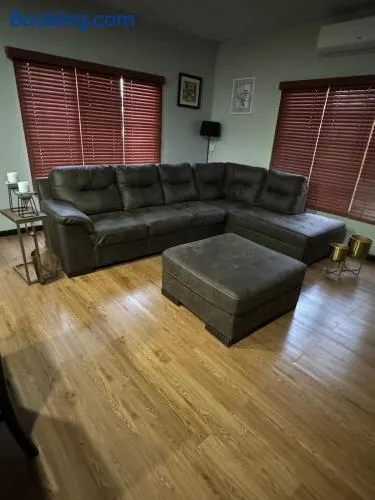 Casa No6 Ascot - Image 1