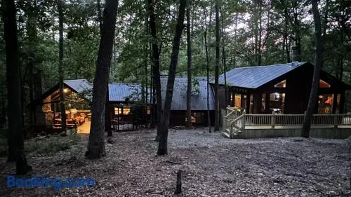 Bent Pine Lodge - Image 1