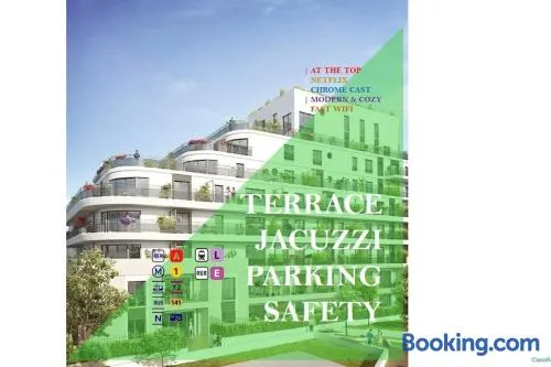 Residence Abraham-Bed&Breakfast Guest Room 2 LaDéfense U-Arena #Parking #Terasse #Fibre #View - Image 1