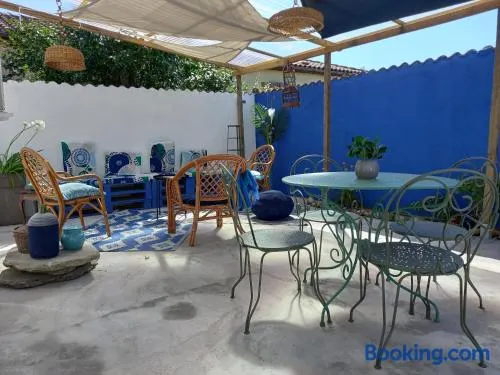 La terrasse Majorelle. - Image 1