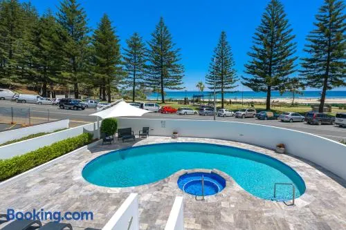 Bayview Apartments Rainbow Bay - Image 1