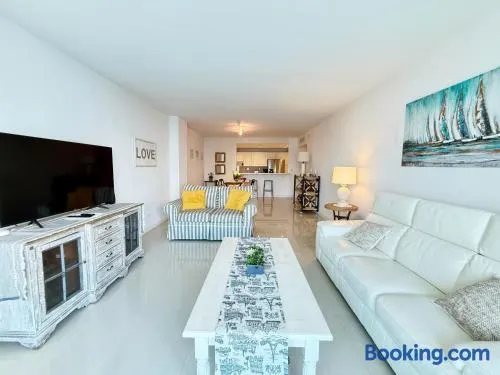 1 SPRING PROMO - Sunny Isles Seaview Condo, Walk to Beach, Amazing Amenities - Image 1