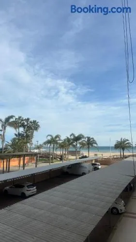 A primera línea de playa - Image 1
