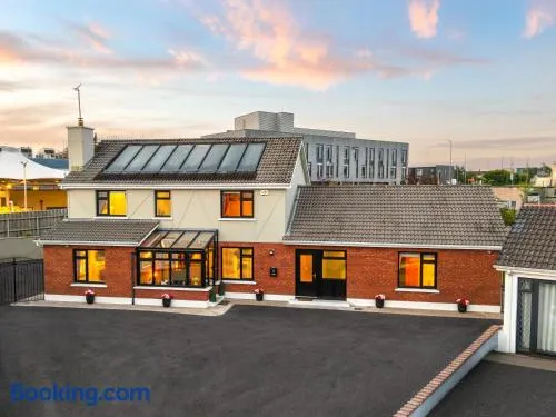 A Newly Renovated 7 Bedroom House - Image 1