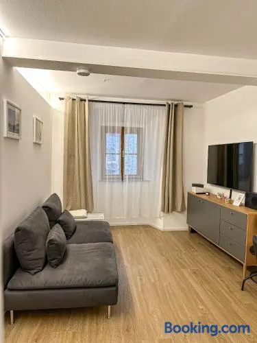 Design Stadthaus Apartment mit privatem Zugang - Image 1