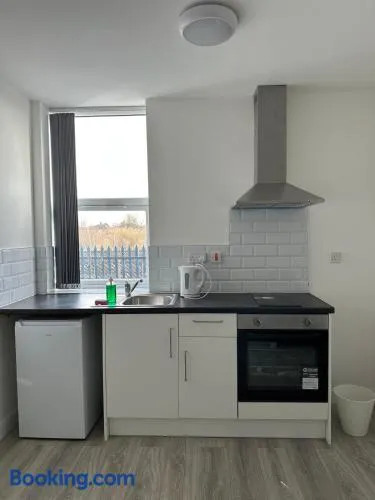 Train Station Apartments- 2 Beds-1 Beds - Image 1