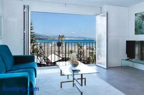 210 Puerto Banus Marbella best Front Line Sea View - Image 1