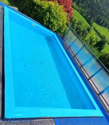 Ferienhaus mit Grill, Terrasse und privatem Pool | Naturblick - Image 1
