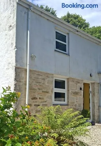 Hideaway Cottage Chasewater - Image 1