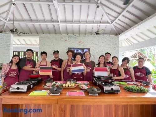 Daphne Homestay & Cooking Class - Image 1
