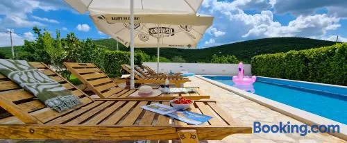 Villa Ana with a private pool on a 3000m2 property - Image 1