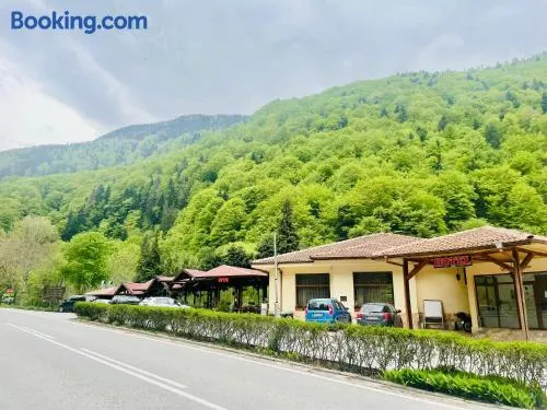 Family Hotel Gorski Kut - Image 1