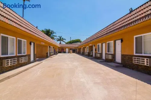 El Dorado Inn - Image 1