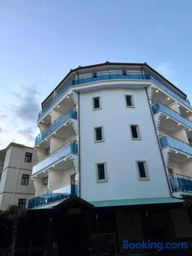 Kompleksi Jakaj - Image 1