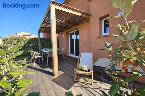 Valduccina - T3 avec terrasse et piscine, proche de la plage - Image 1