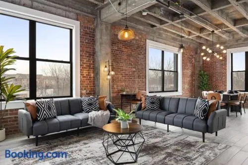 Luxury Stay for Groups Near NYC - Gym and Patio - Image 1