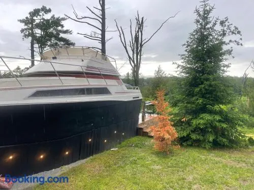 Houseboat - Image 1
