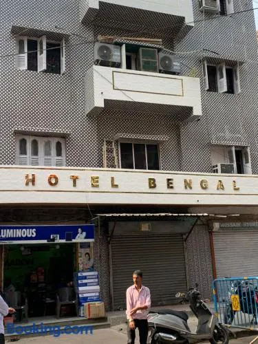 Hotel Bengal -100m from Park Circus 7 Point - Image 1
