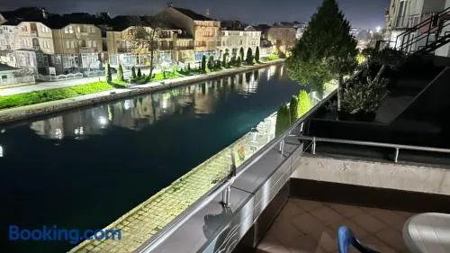 Riverside Apartment - Image 1