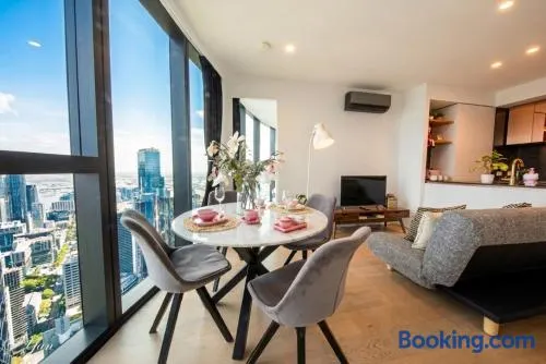 New Year eve’s Fireworks & BayView Apt in CBD - Image 1