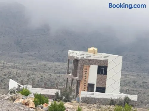 Half Moon Chalet شالية نصف القمر - Image 1