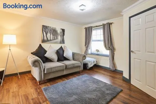 Host & Stay - Venture Park Villas - Image 1