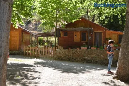 Cabañas Camping Sierra de Peñascosa - Image 1