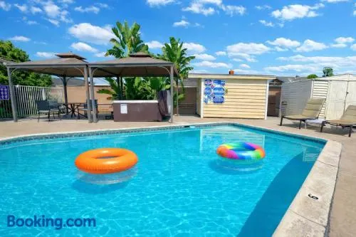 Orchard Villa Disneyland 5 Bedroom Pool Home Spa - Image 1