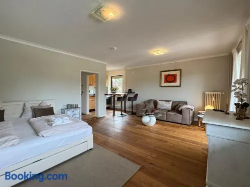 Lakefront Studio - Teil der HolidayEscapes Kollektion - Image 1