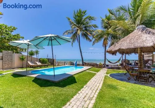 Paraíso de Tabuba - casa de aluguel por temporada - 32km de Maceió-AL - Pé na areia - 24h de Frente para o mar - Image 1