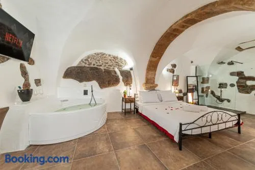 ROMANTIC LOFT WITH JACUZZI IN THE CASTLE - Image 1