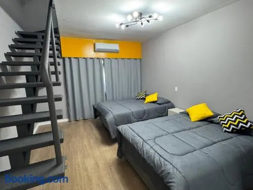 Duplex estilo industrial com Home Office e Adega - Image 1