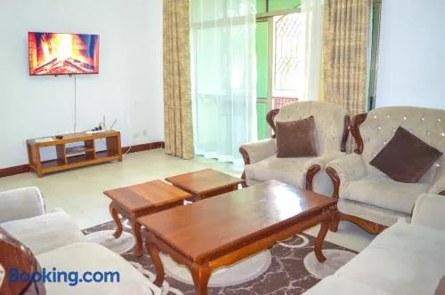 Roma Stays - Cozy 3 Bedroom Apartment with Swimming Pool in Shanzu - Image 1