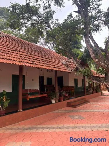Ophel Ayurvedic Gardens, 7 Bed Heritage Home - Image 1
