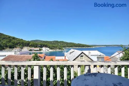 Big apartment Povlja-20 meters from sea - Image 1