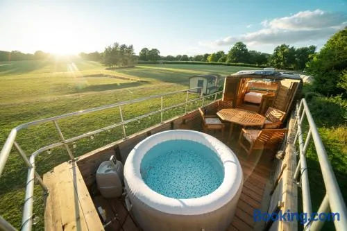 Delightful Converted Double Decker Bus with Hot Tub sleeps 4 - Image 1