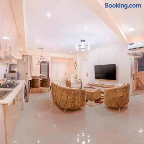 2 room serviced apartment - Image 1
