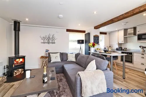 Woodland Cottage - Image 1