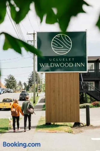 Ucluelet Wildwood Inn - Image 1