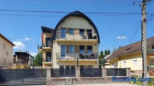 Zalakarosi Zóra Apartmanház - Image 1