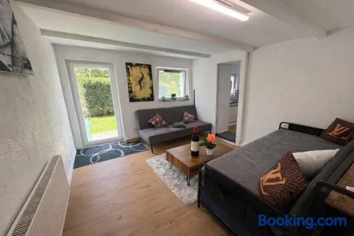 Schones Apartment mit Charme und privatem Garten - Image 1