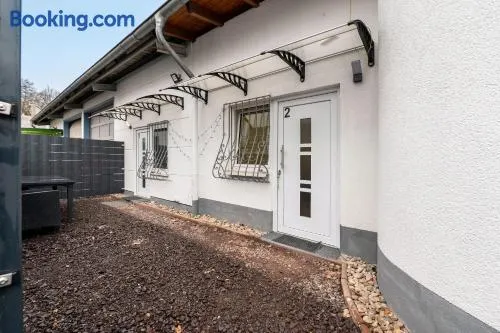 Cozy 2-bed Room With Kitchen W2 - Image 1